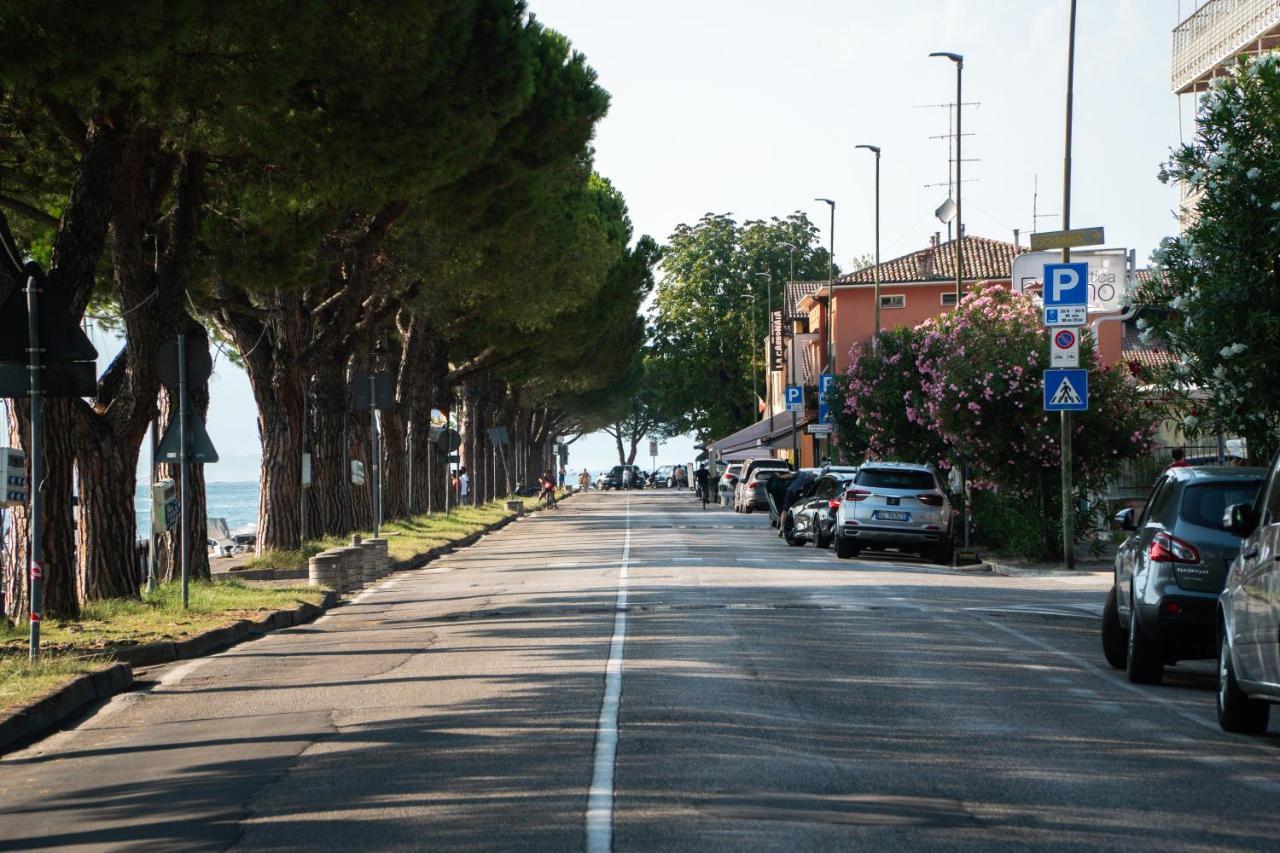 Sweet Home Lungolago Garibaldi Peschiera del Garda Extérieur photo